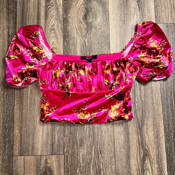 Floral Crop Top - Picture 2 of 5